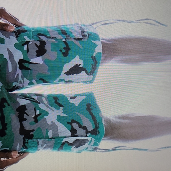 Men's Victorious Camo Belted Cargo Shorts - Picture 3 of 6